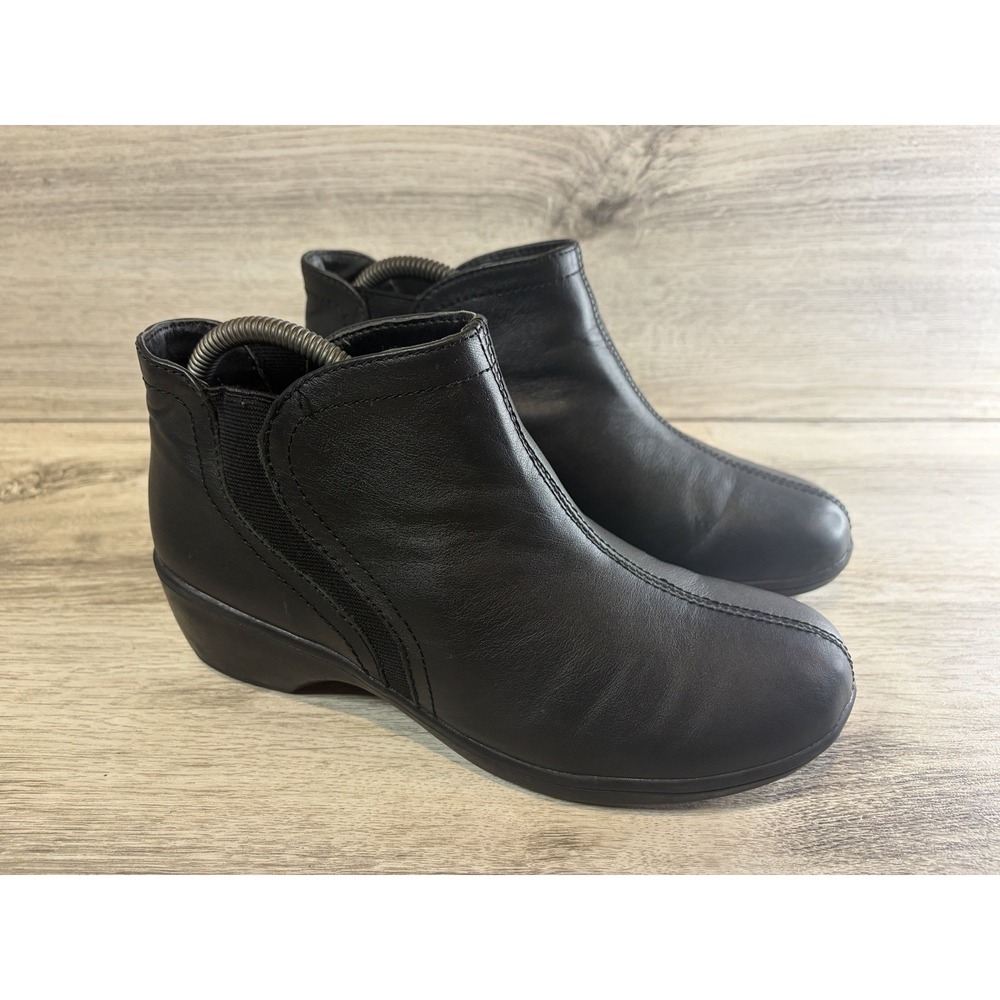Skechers‎ Womens Black Leather Ankle Bootie Slip-On Wedge Comfort Shoes Size 9